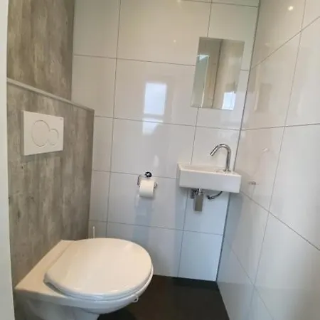 Marina Strandbad Chalet Seerose Mit Zaun Haus Nr 82 Feriehus