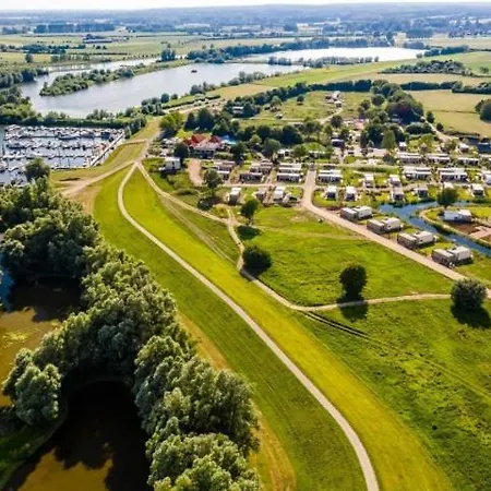 Feriehus Marina Strandbad Chalet Seerose Mit Zaun Haus Nr 82 Olburgen